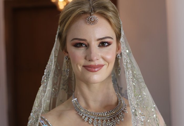 Fashion makeup artist India — Guru Makeup Art
